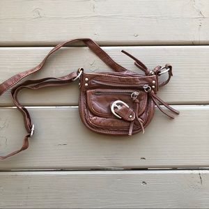🌿 SMALL TAN CROSSBODY 🌿